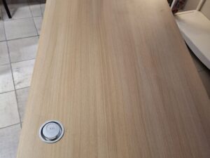 Bureau droit L 140 cm