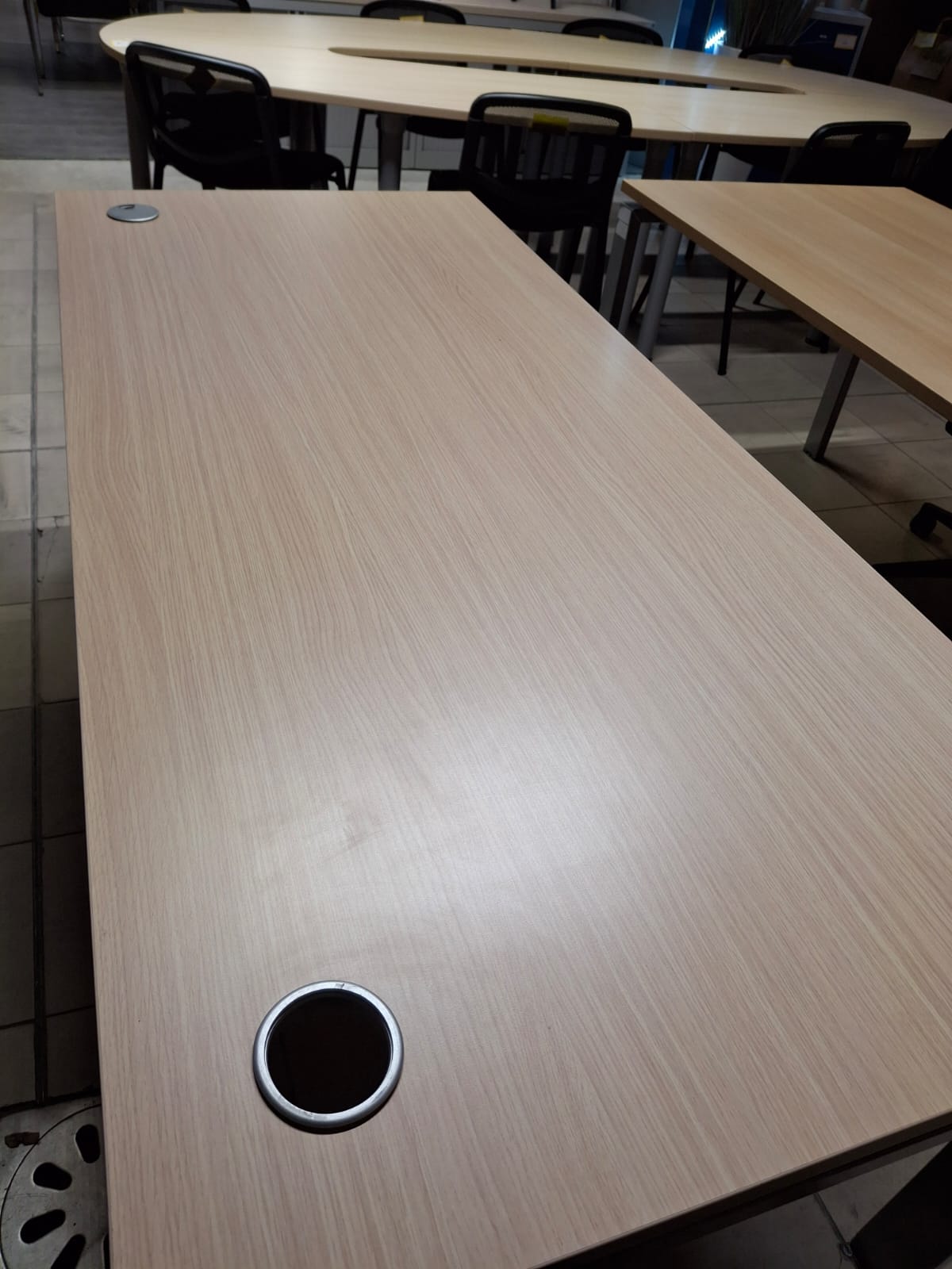Bureau droit L 180 cm – Image 4