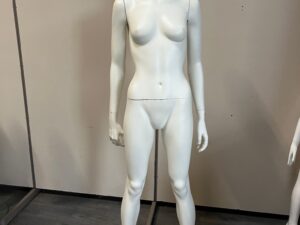 Mannequin femme + socle