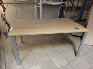 Bureau droit L 140 cm