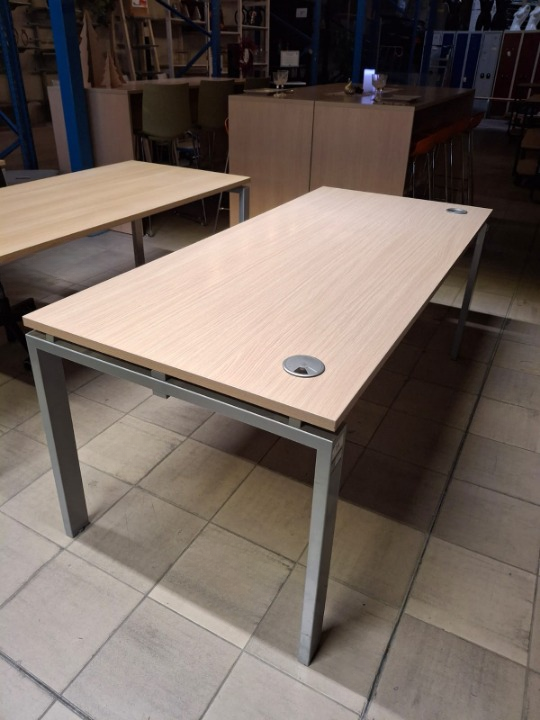 Bureau droit L 180 cm