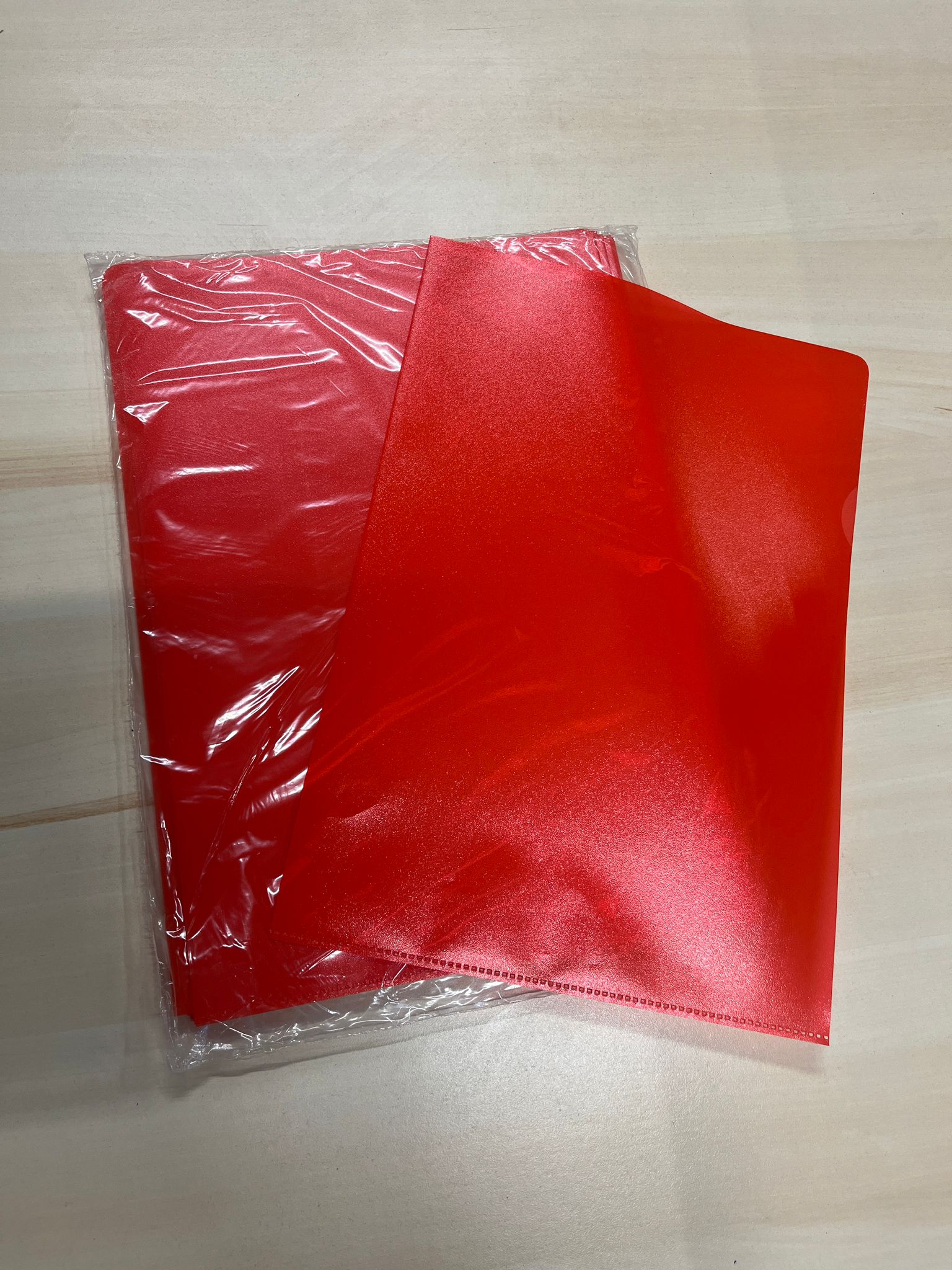Pochettes coins A4 - Rouge