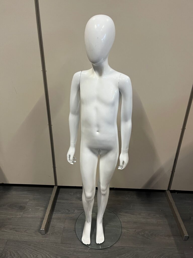 Mannequin adolescent complet + socle