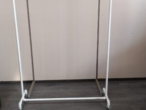 Portant à vêtements professionnel sur roulettes – Style industriel – Blanc – H150xL109 cm