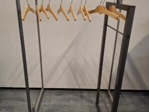 Portant à vêtements professionnel – Noir & Gris – H138xL101 cm
