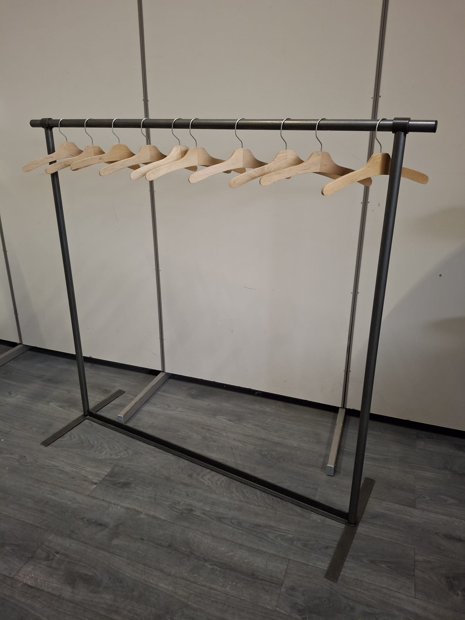 Portant à vêtements professionnel - Gris - H138xL139 cm