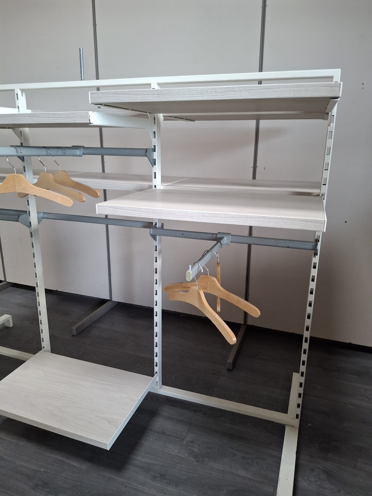 Gondole centrale avec accessoires - Blanc & Bois clair - H143xL189cm