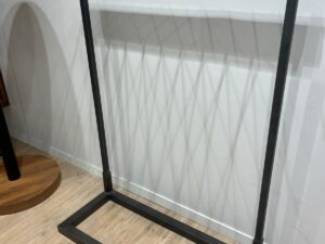 Portant à jeans métallique noir – L114 cm