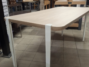 Table haute en bois clair style intemporel – Bois & Blanc – H90,5xL180cm