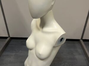 Mannequin buste femme H78 cm – Blanc cassé