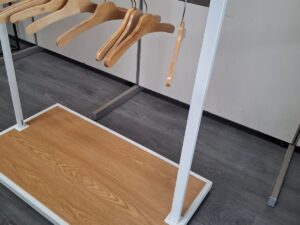 Portant double penderie, barre amovible – Bois & Blanc – H154xL100cm