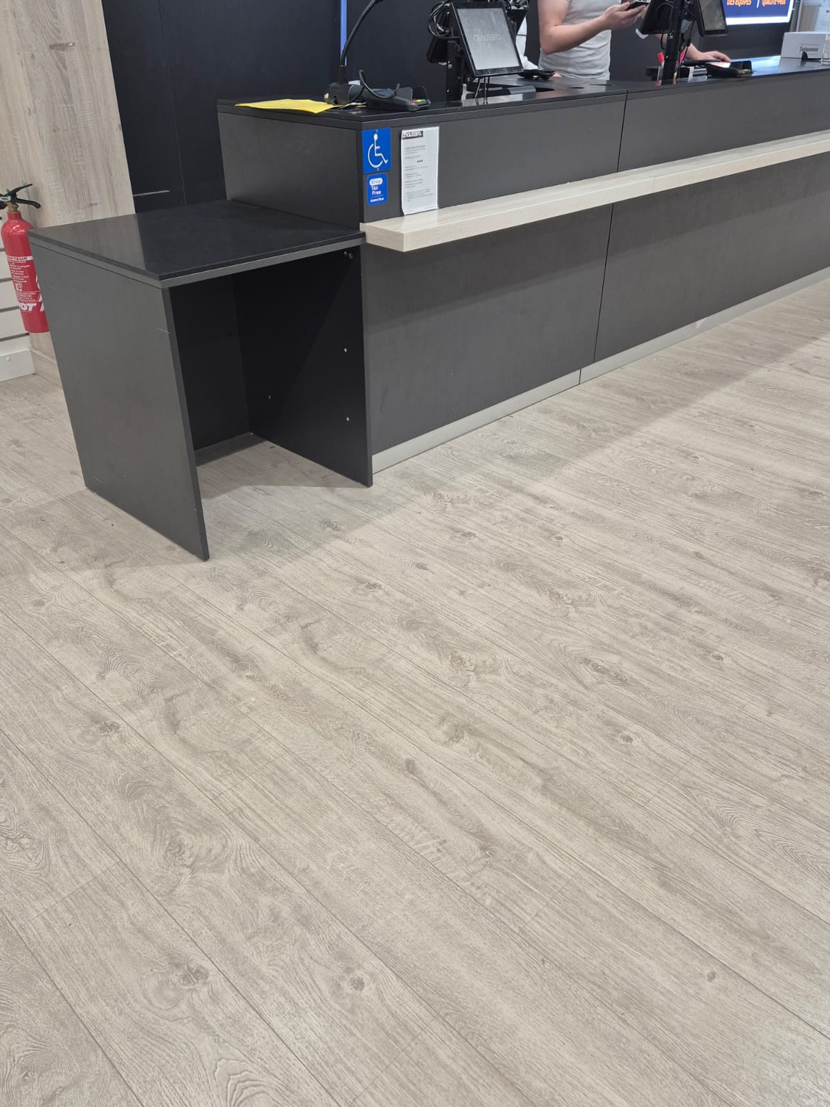 STM – Parquet stratifié 19 x 120 cm