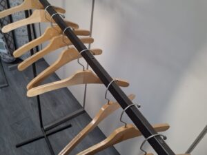 Portant à vêtements professionnel – Robuste – H142xL126cm