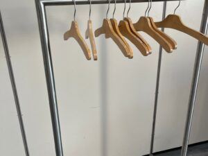 Portant à vêtements professionnel – Robuste – H140xL73cm