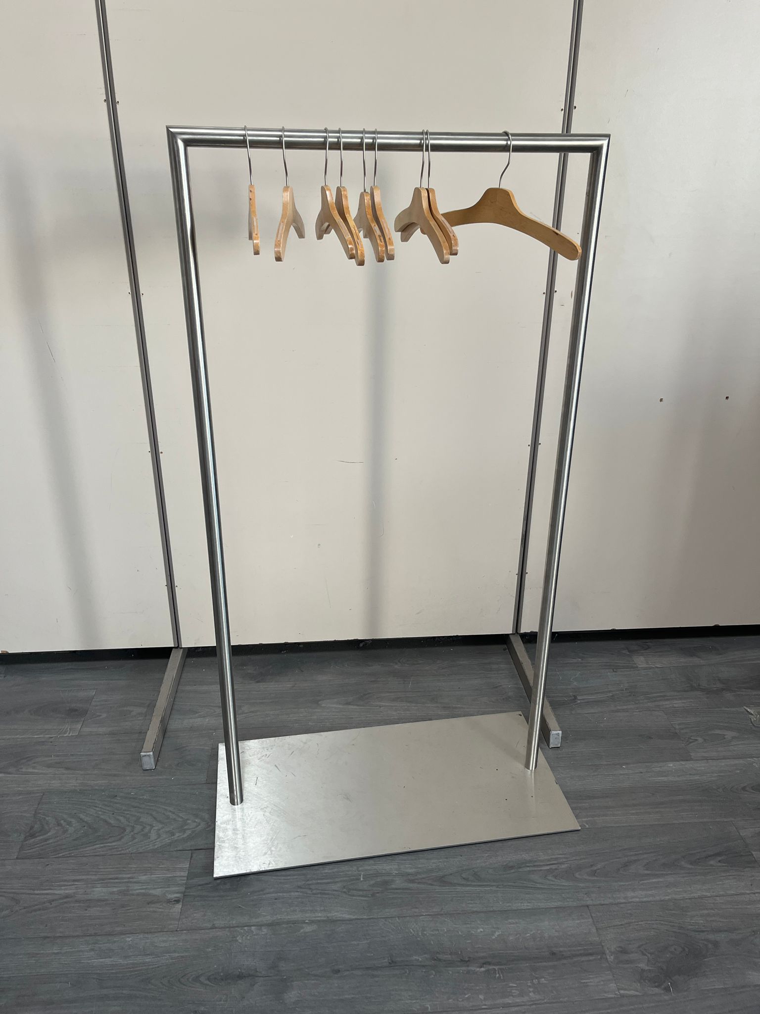 Portant à vêtements professionnel - Robuste - H140xL73cm