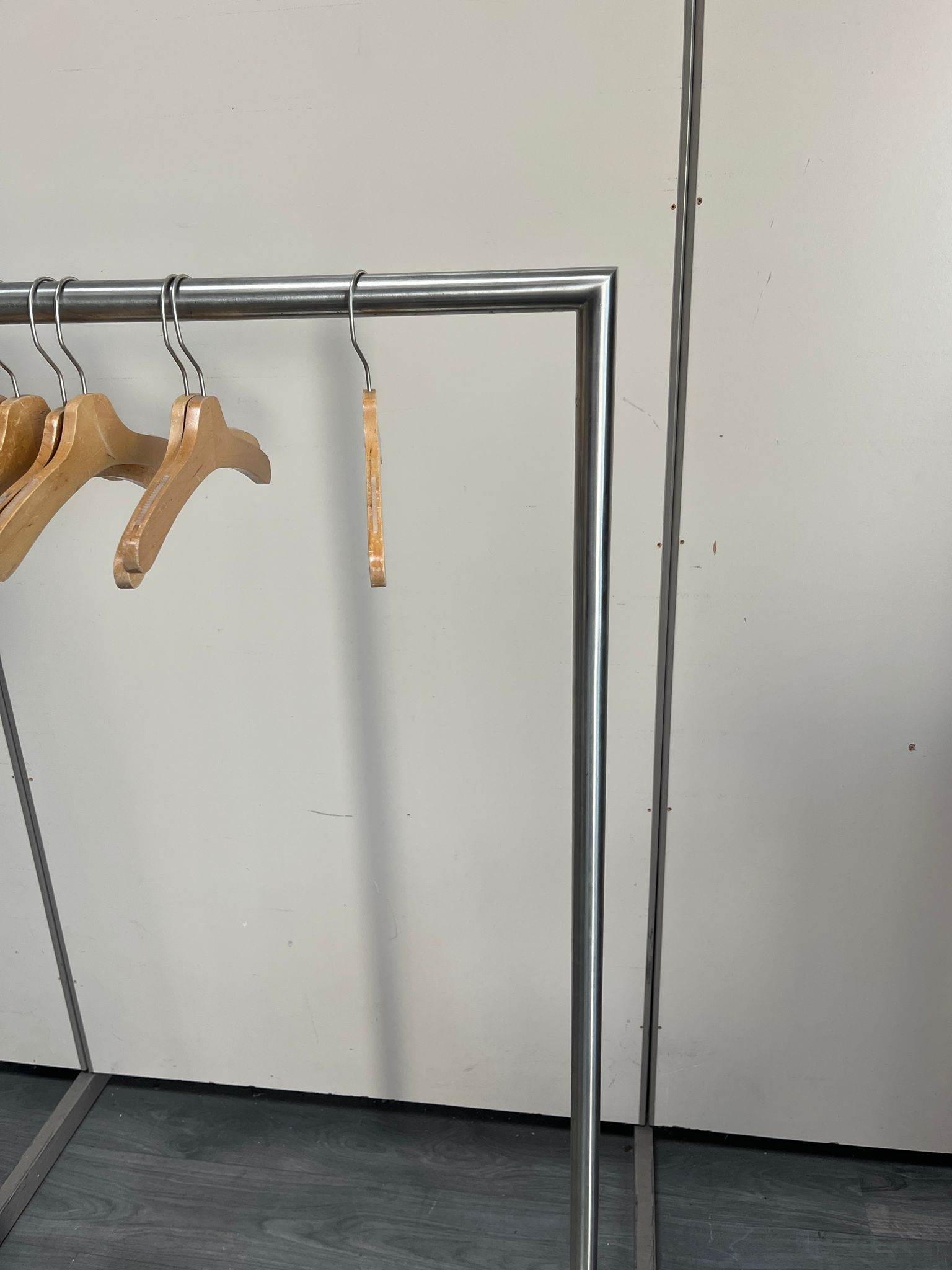 Portant à vêtements professionnel - Robuste - H140xL73cm