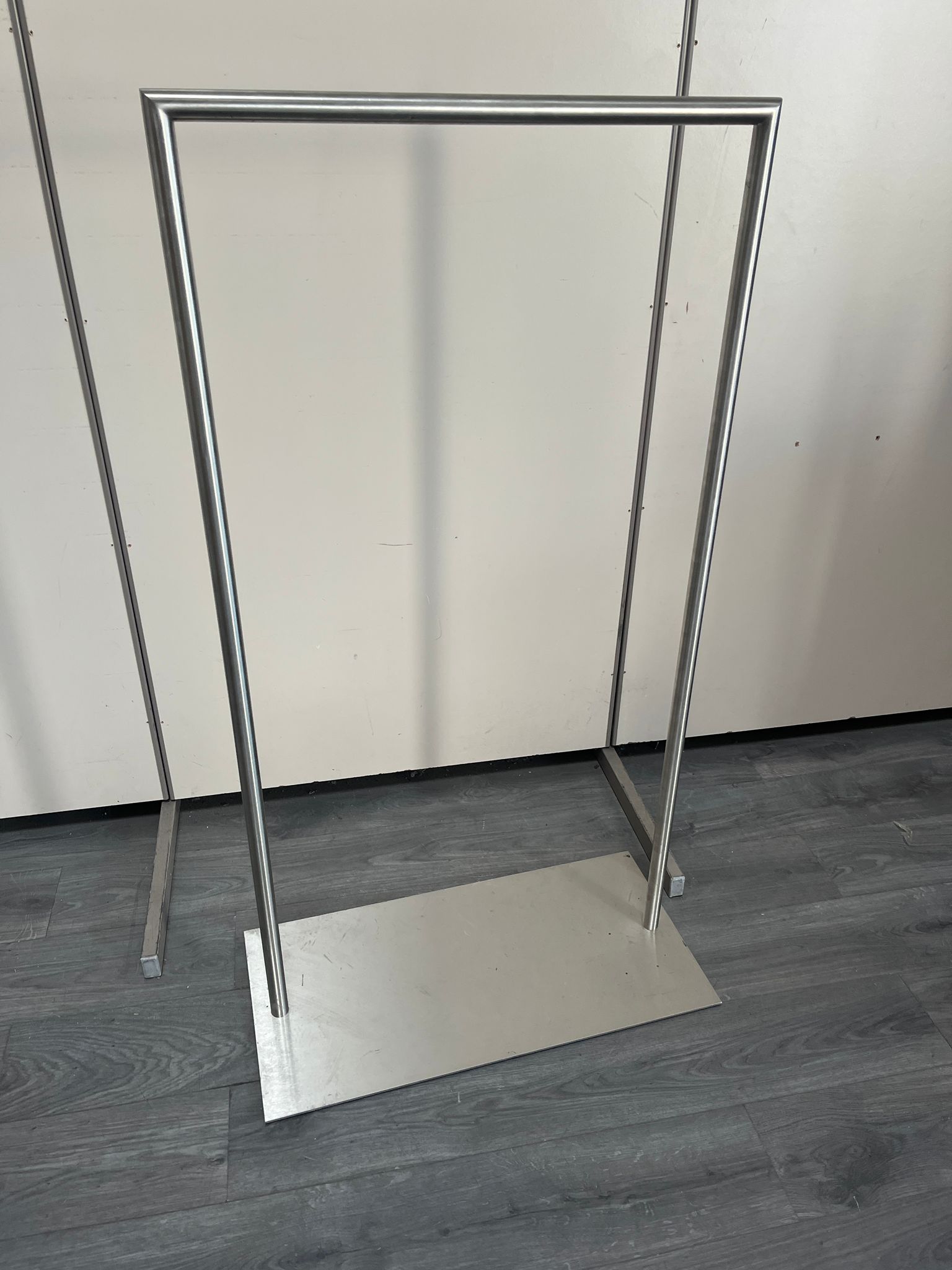 Portant à vêtements professionnel - Robuste - H140xL73cm