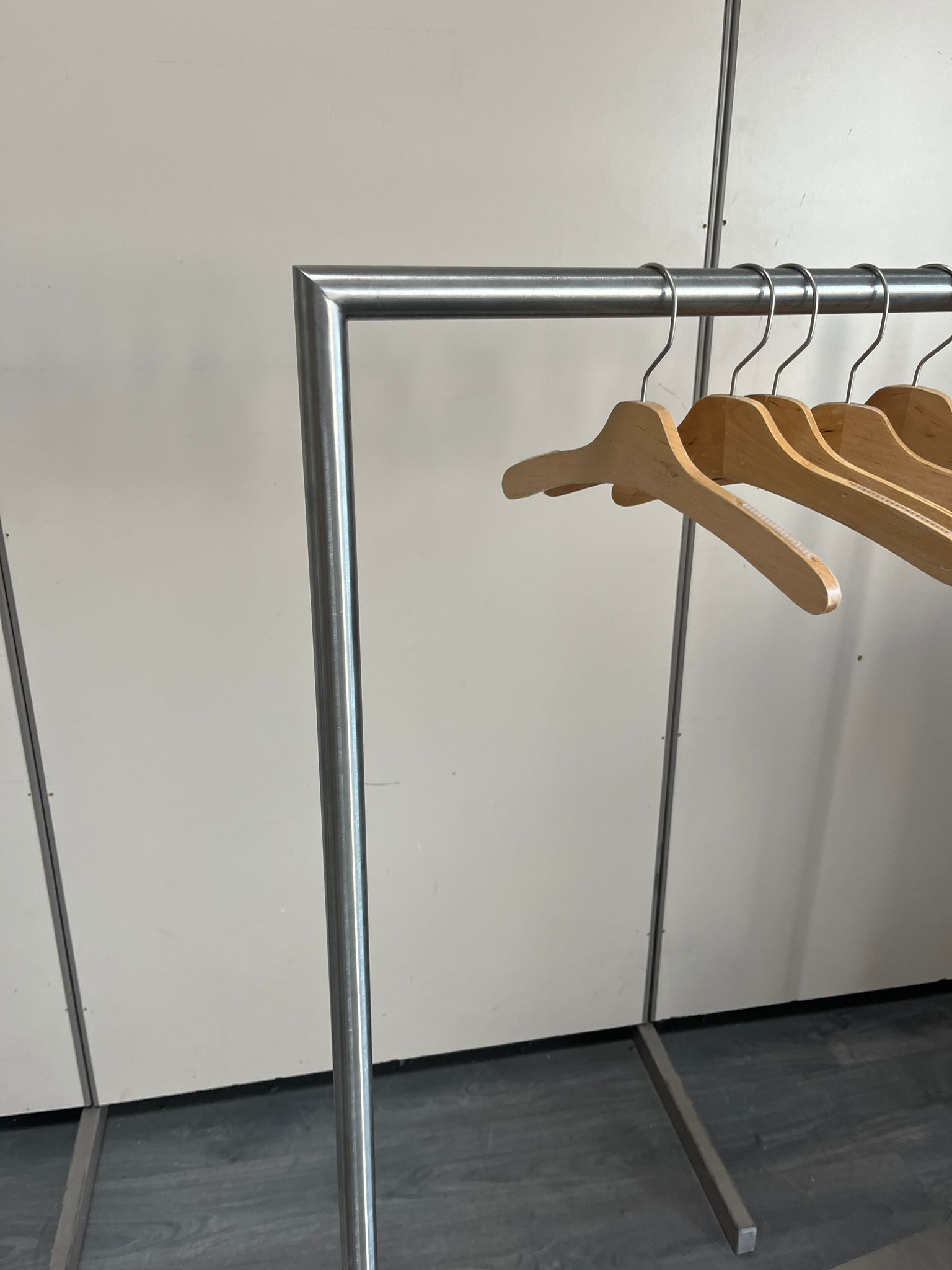 Portant à vêtements professionnel - Robuste - H140xL121cm