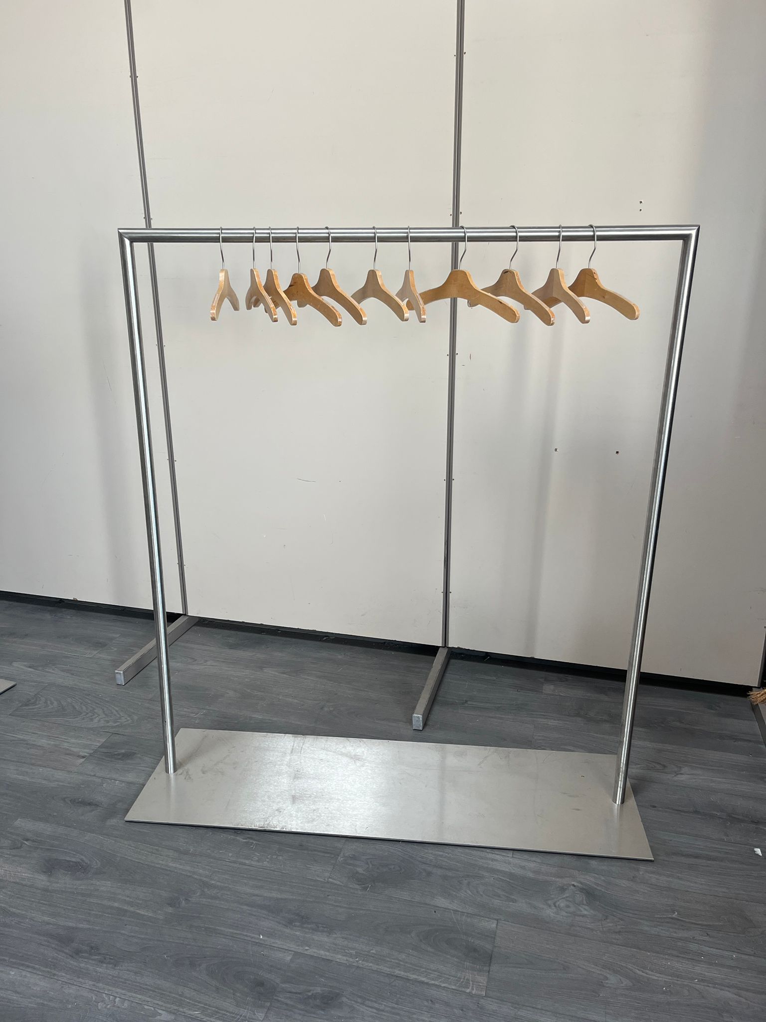 Portant à vêtements professionnel - Robuste - H140xL121cm