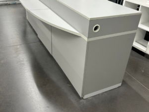 Comptoir d’accueil de magasin avec PMR d’occasion – H98xL340cm