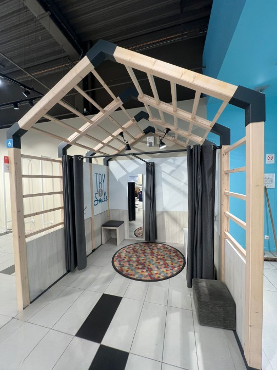 Espace cabines d’essayage avec structure bois - 2 cabines - 6,39 m²