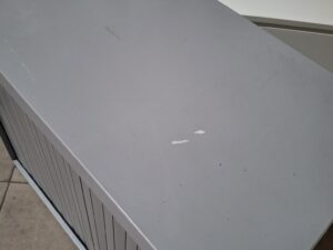 Armoire basse de bureau – Métal gris avec clé – H70xL80cm