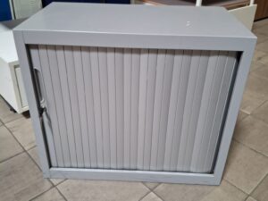 Armoire basse de bureau – Métal gris avec clé – H70xL80cm