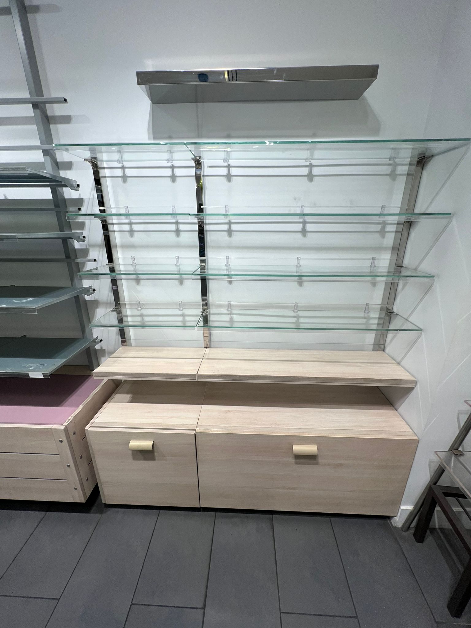 Lot de 2 éléments muraux avec tablettes verre et bois – L152 cm