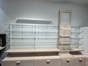 Lot de 4 éléments muraux avec colonne bois – L302 cm