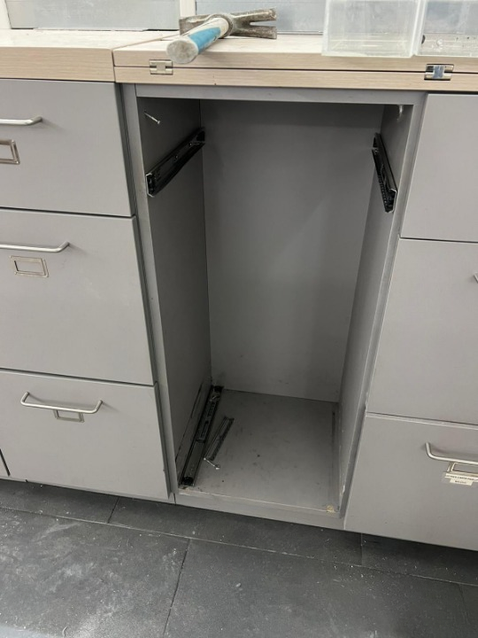 Comptoir de vente bois gris avec module PMR et arrière comptoir - L3,42 m – Image 4