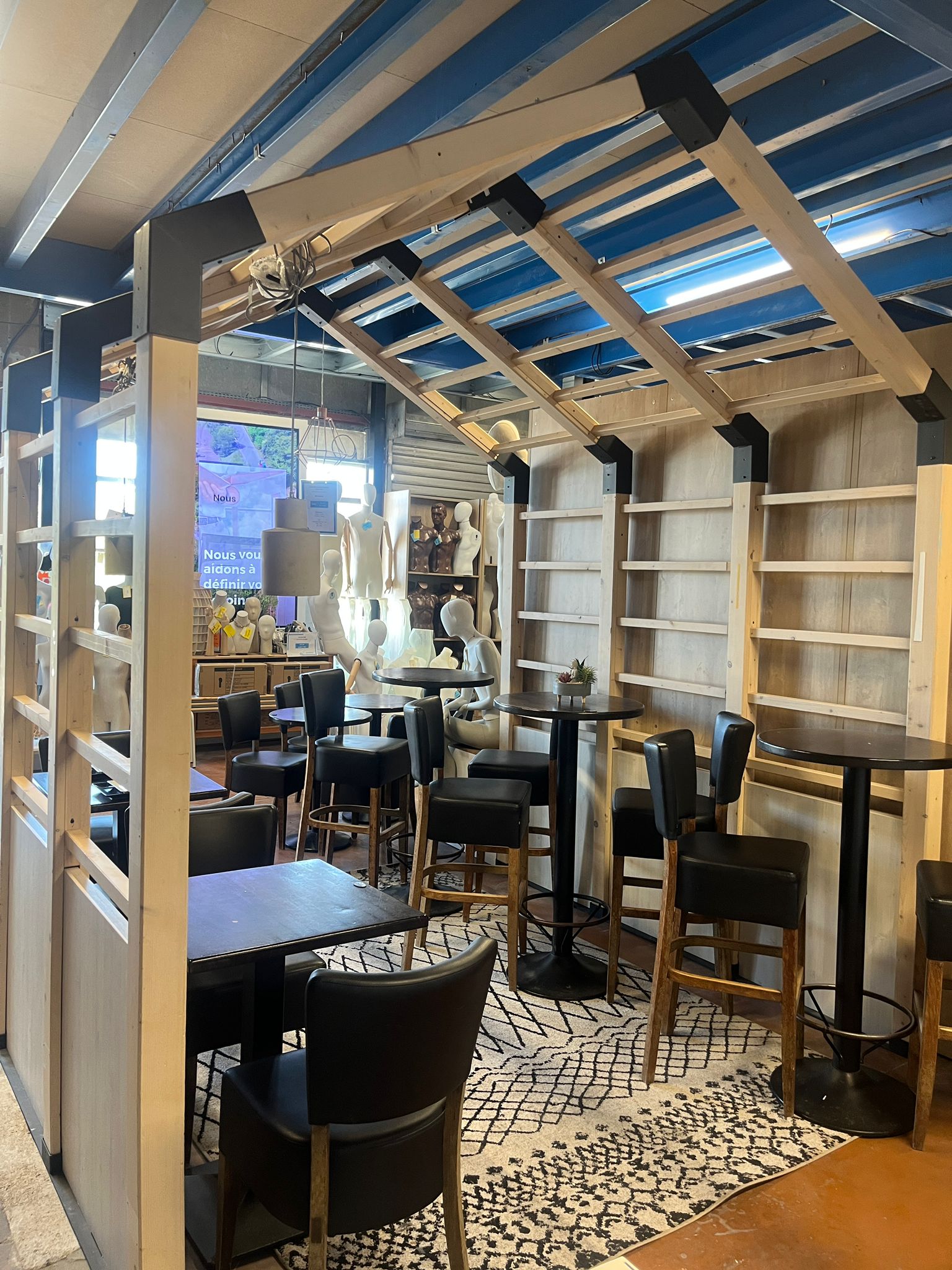 Espace cabane intérieur structure bois - 6,58 m²