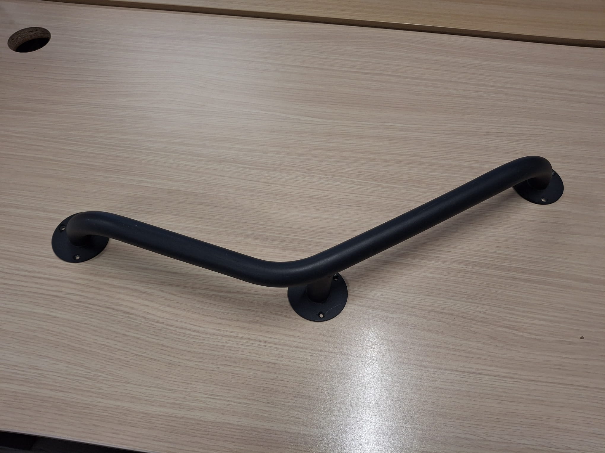Barre d’appui métallique gris anthracite – L76 cm