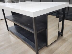 Table de présentation 3 niveaux avec miroirs – 130 x 210 x H111 cm