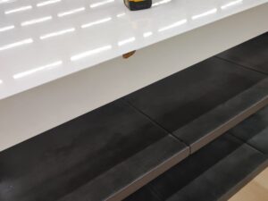 Table de présentation 3 niveaux avec miroirs – 130 x 210 x H111 cm