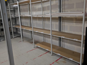Lot de 4 étagères murales – Bois & Métal – 60 x 400 x H 200 cm