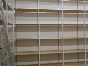 Lot de 5 étagères murales – Bois & Métal – 60 x 500 x H 323 cm