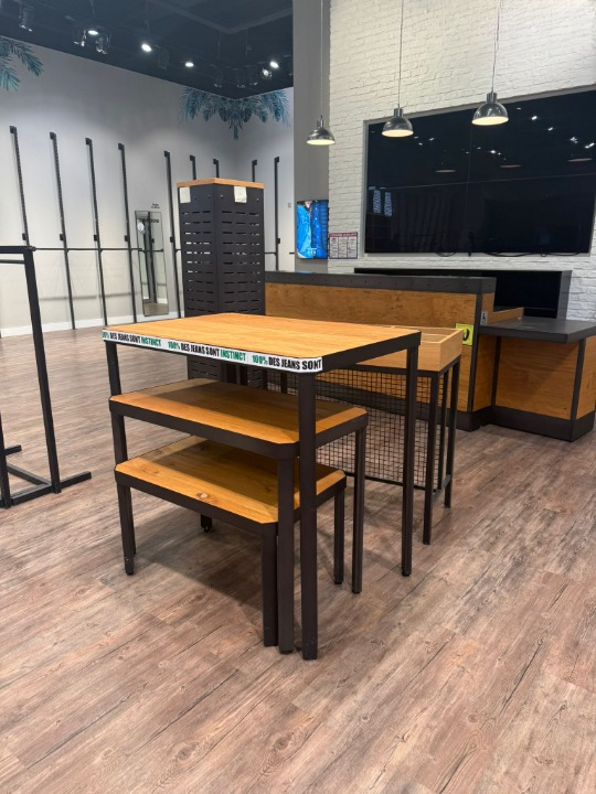 Lot de 3 tables présentation bois et métal - style industriel modulable
