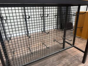Bac soldeur avec grille et broches – Métal noir – 100 x 45 x H 93 cm