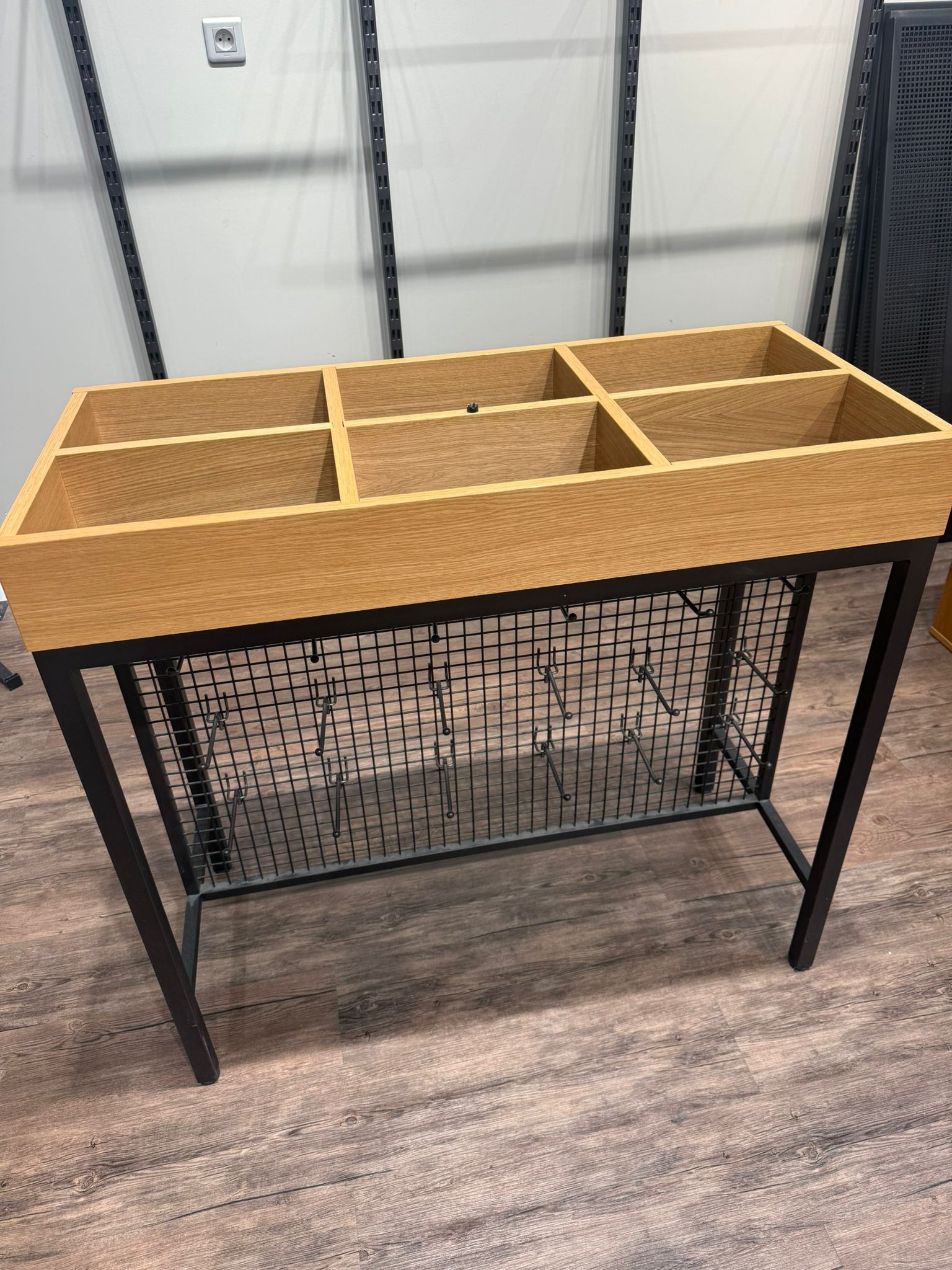 Bac soldeur avec grille et broches - Métal noir - 100 x 45 x H 93 cm