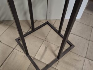 Portant 4 bras métallique noir – Hauteur réglable – H 115 à 175 cm