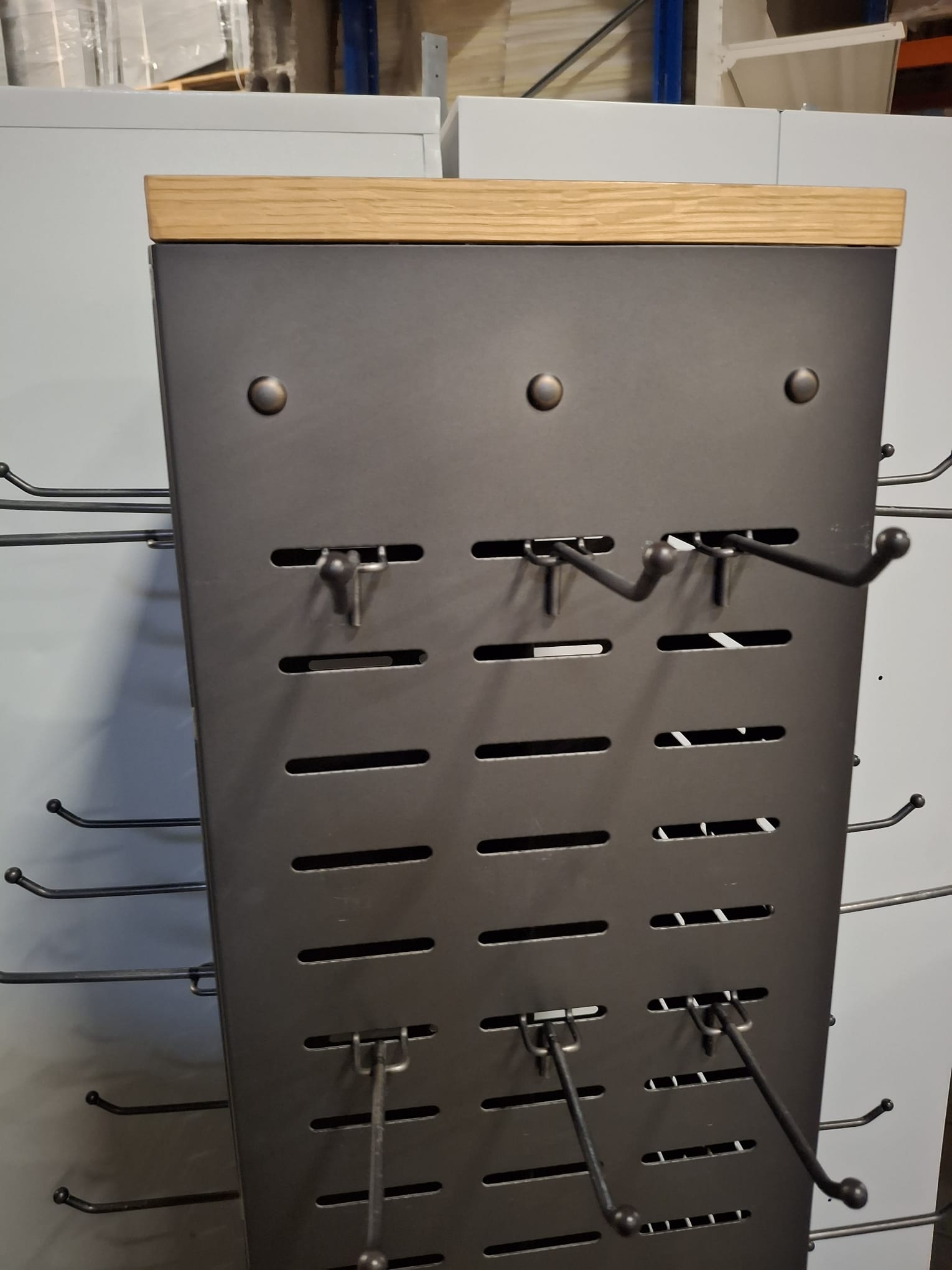 Présentoir rotatif 4 faces métal bois - 52 x 52 x H 164,5 cm