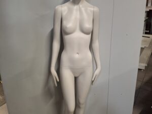 Mannequin buste femme – Fibre de verre blanc crème mat – H 183 cm