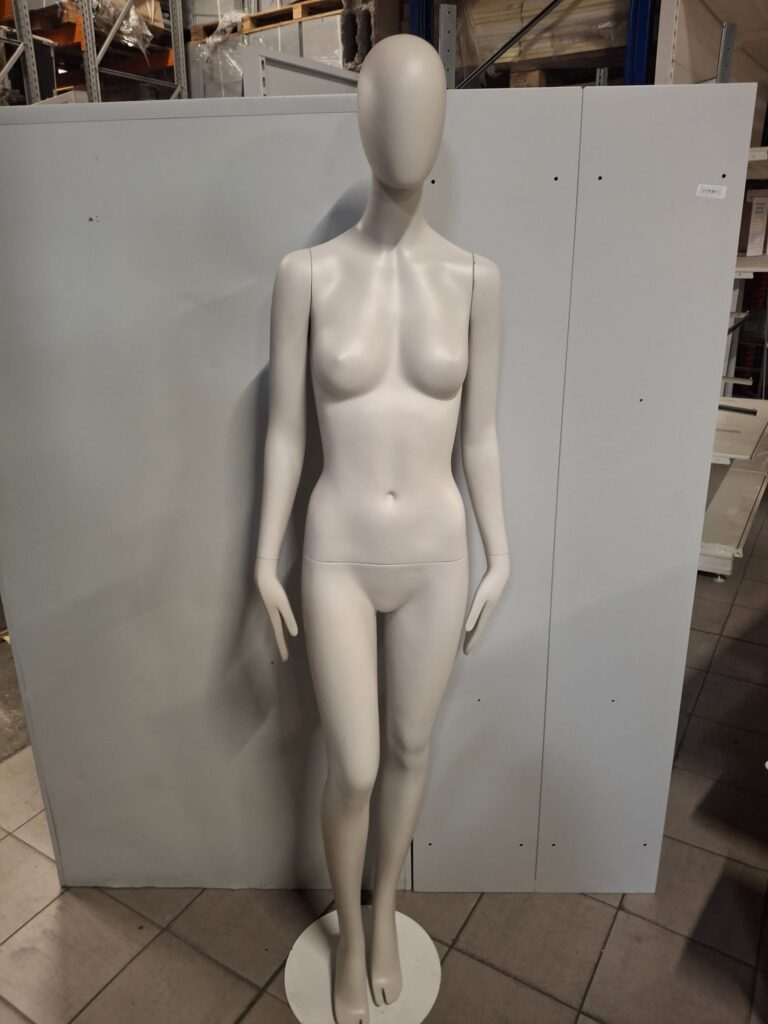Mannequin buste femme – Fibre de verre blanc crème mat – H 183 cm