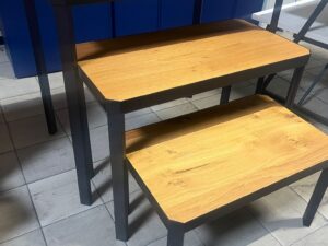 Lot de 3 tables présentation bois et métal – style industriel modulable