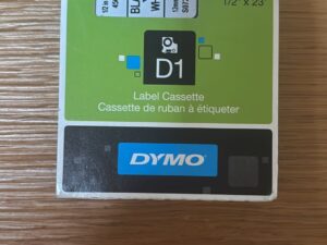 Ruban d’étiquettes Dymo D1 noir sur blanc – 12 mm x 7 m