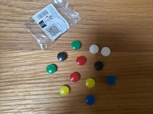 Lot de 12 aimants ronds colorés – Ø12 mm