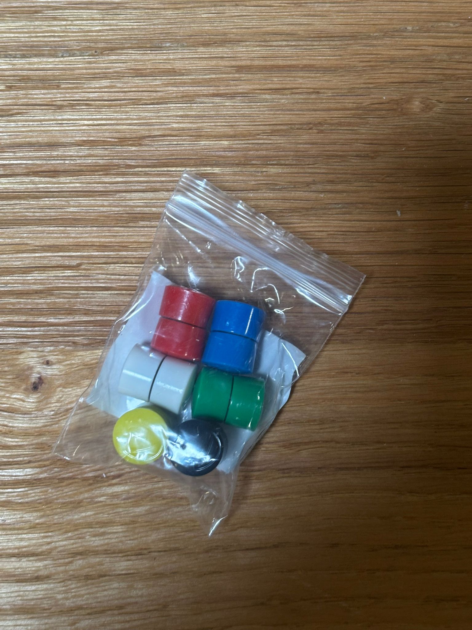 Lot de 12 aimants ronds colorés – Ø12 mm