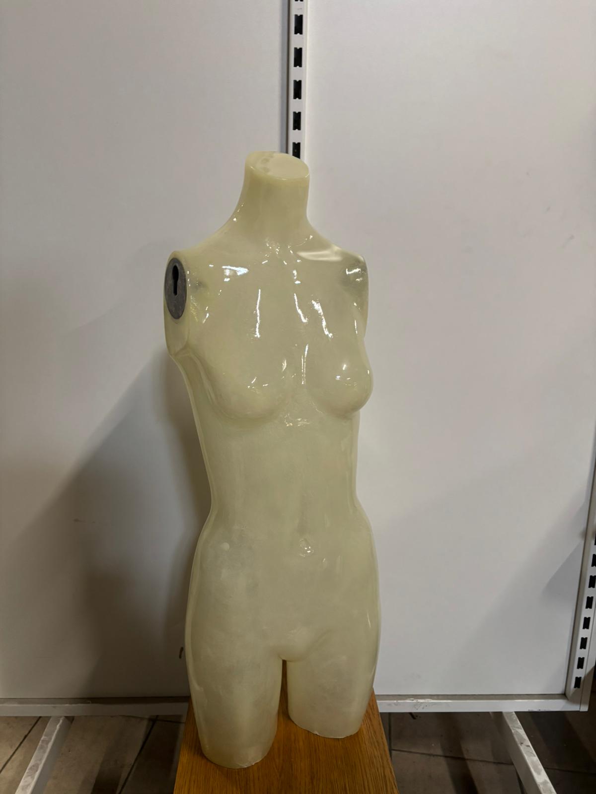 Mannequin demi-cuisse femme – Fibre de verre jaune pâle effet transparent brillant – H 89 cm