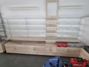 Lot de 4 éléments muraux – Bois – H175xL352 cm