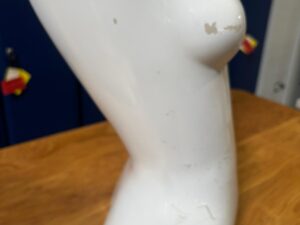 Buste femme – Fibre de verre blanc brillant – H 82 cm